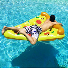 Charger l'image dans la galerie, Flotte Pizza | Matelas Gonflable Aquatique (1 part)